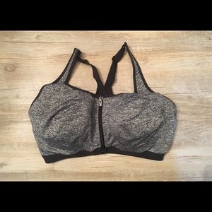 Victoria’s Secret Angel Max Sports Bra